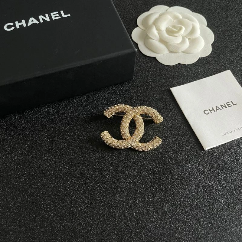 Casual Chanel Brooches 228251