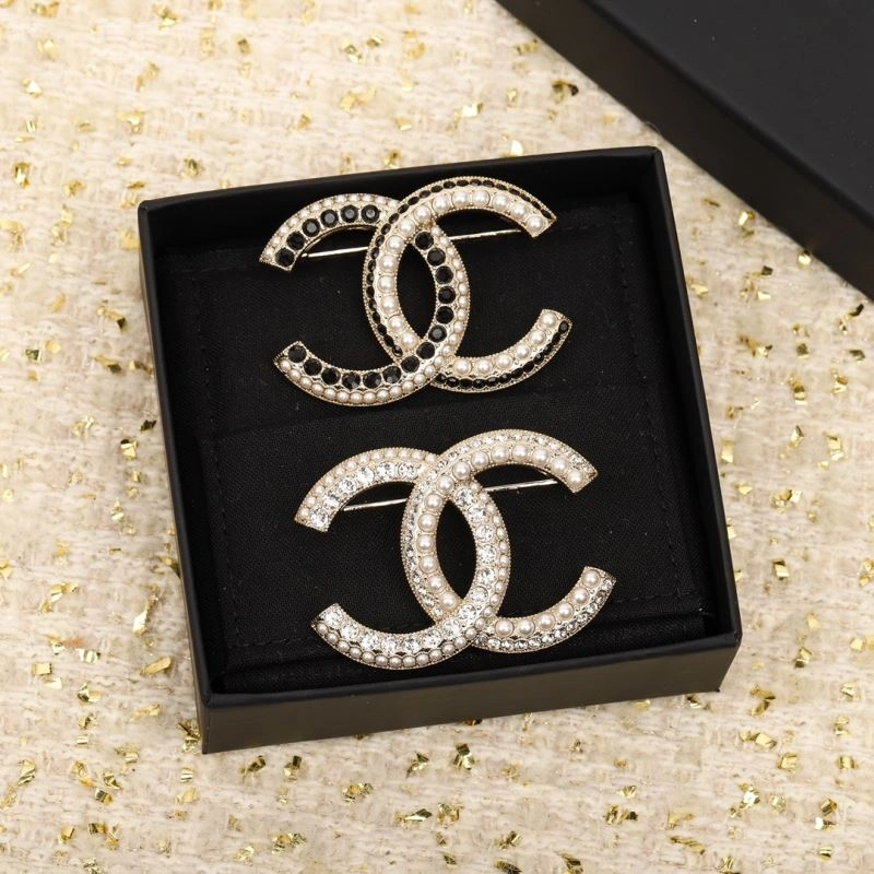 Chanel Brooches FashionForward 228344