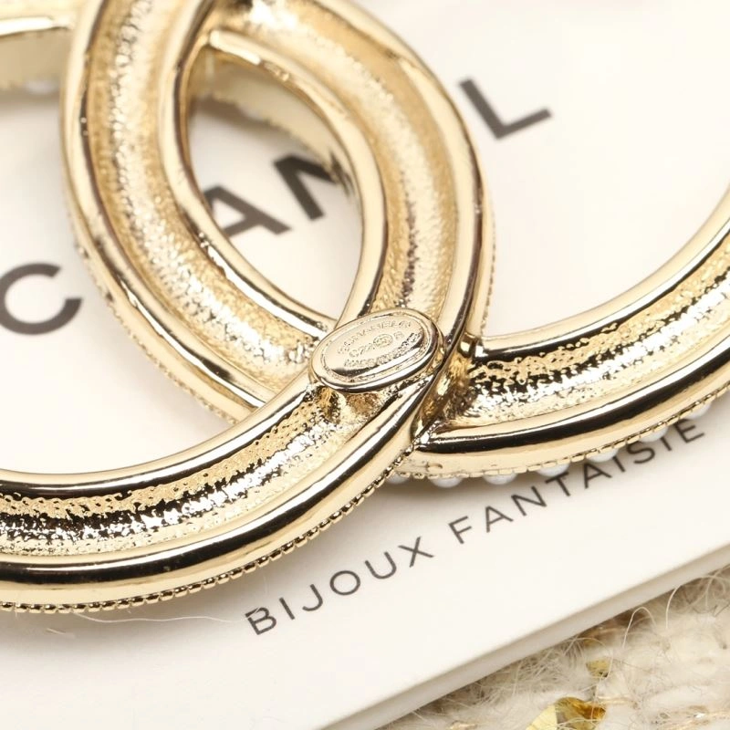 Chanel Brooches FashionForward 228344