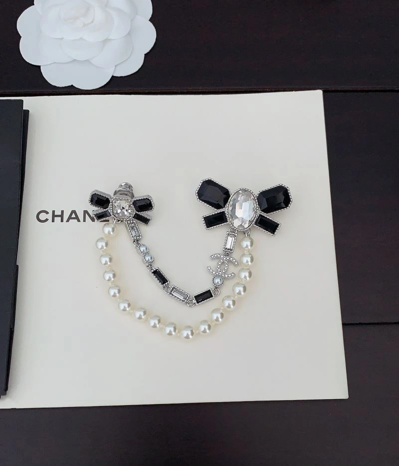 Chanel Brooches Attractive 228268