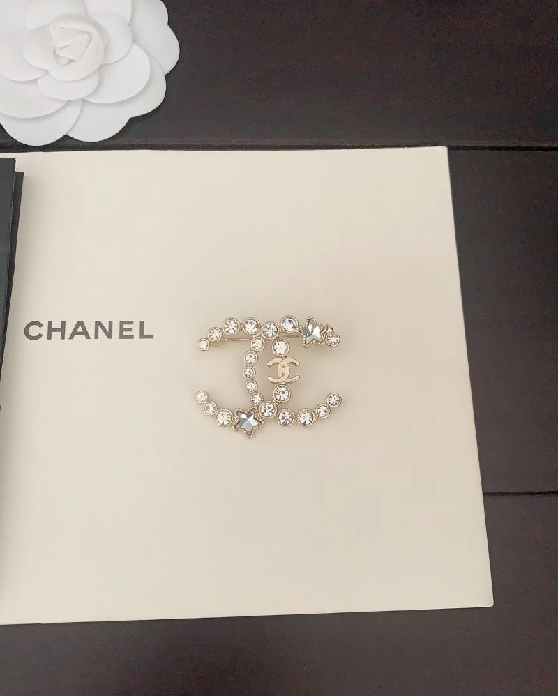 Chanel Brooches Effortless 228324