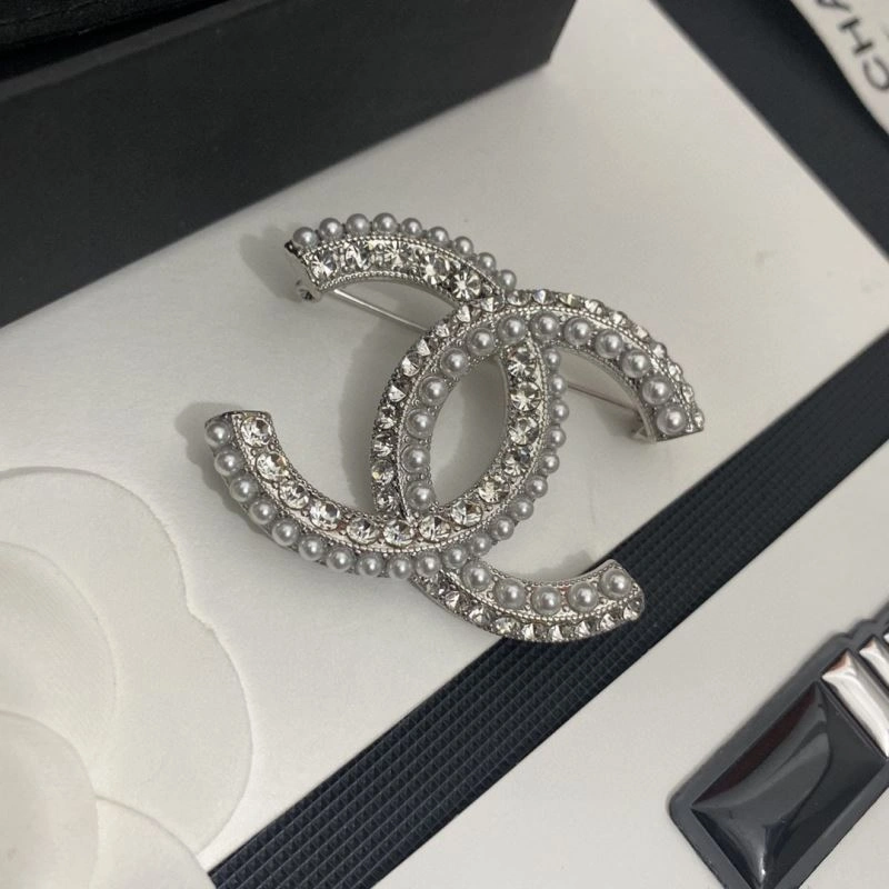 Reliable Chanel Brooches 228264