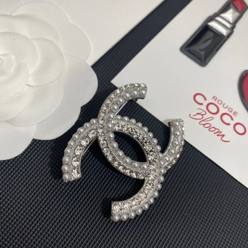 Reliable Chanel Brooches 228264