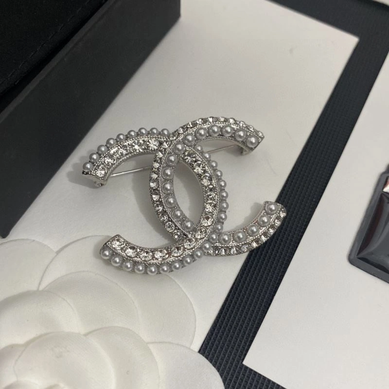 Reliable Chanel Brooches 228264