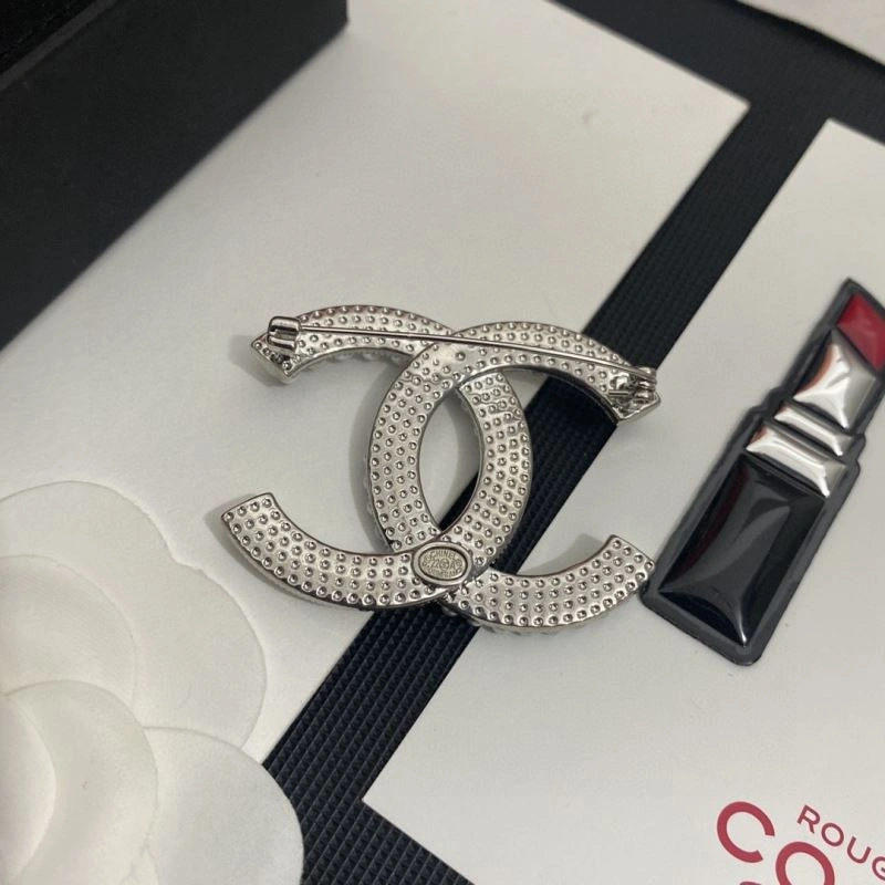Reliable Chanel Brooches 228264