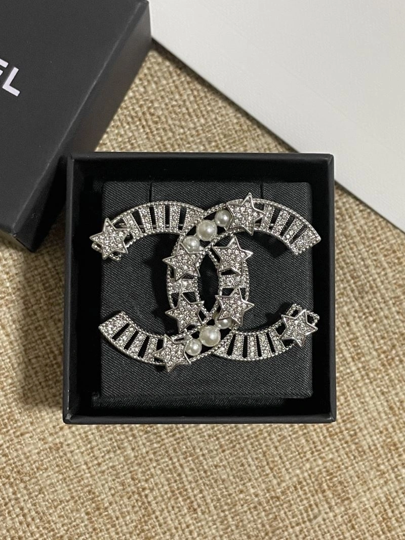 MoistureWicking Chanel Brooches 228262