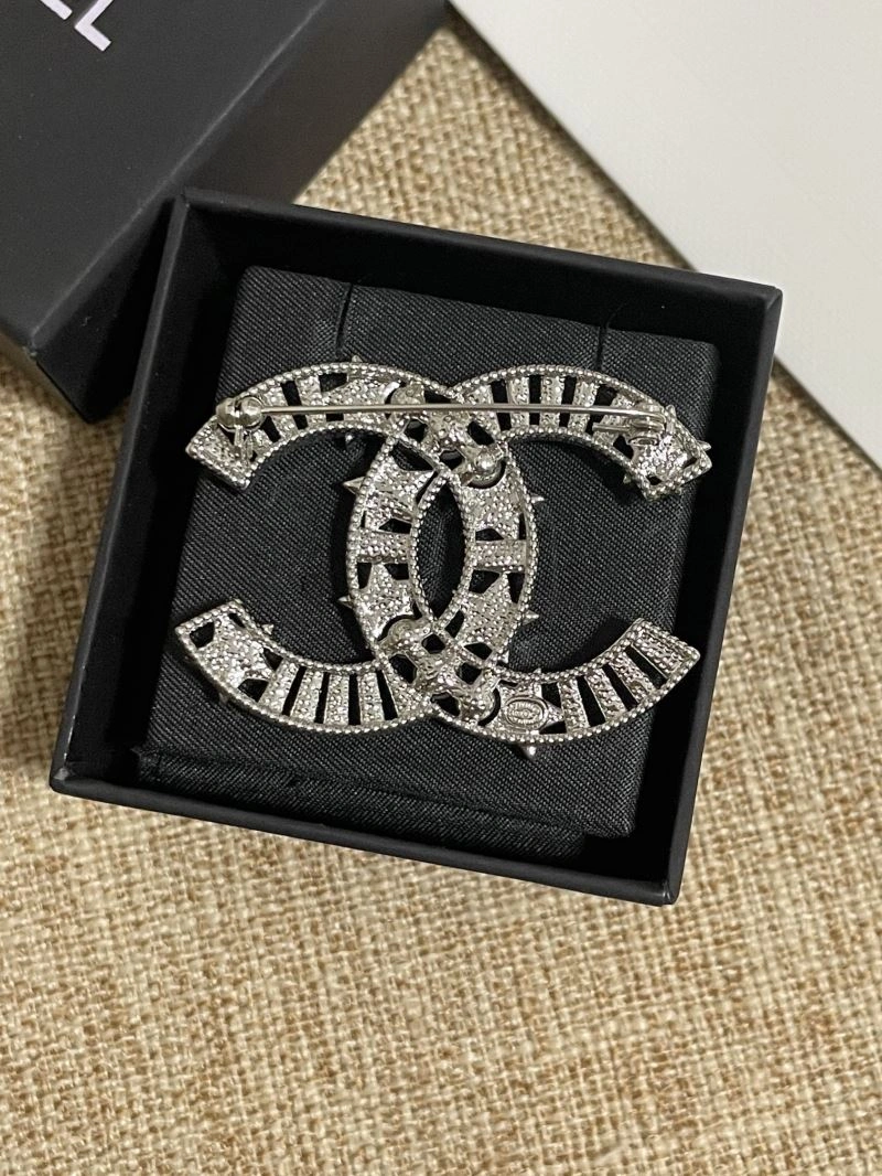 MoistureWicking Chanel Brooches 228262