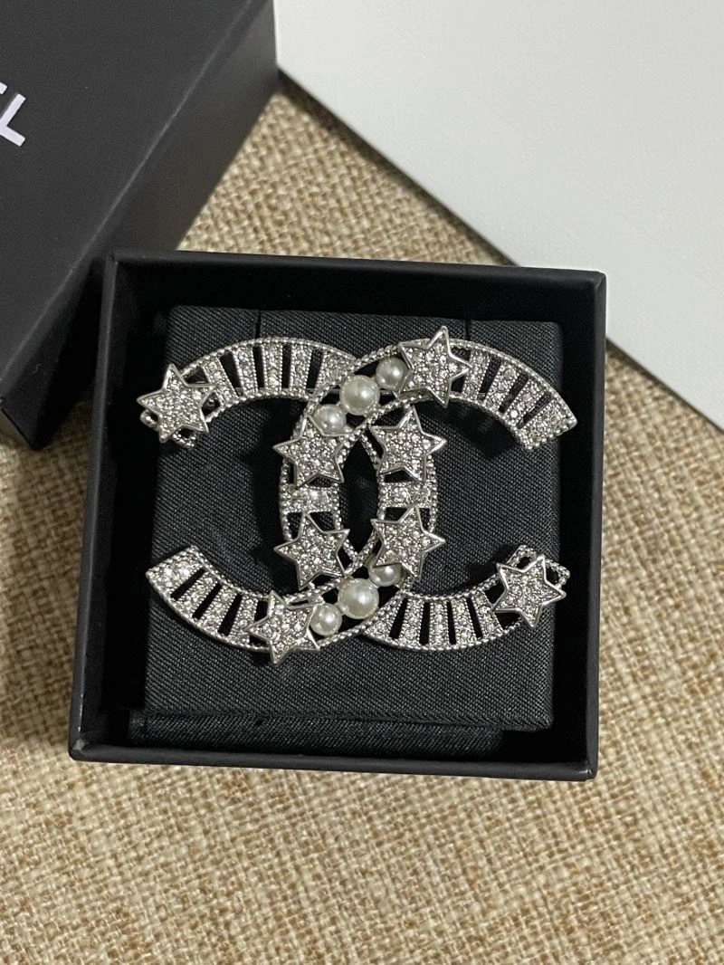 MoistureWicking Chanel Brooches 228262