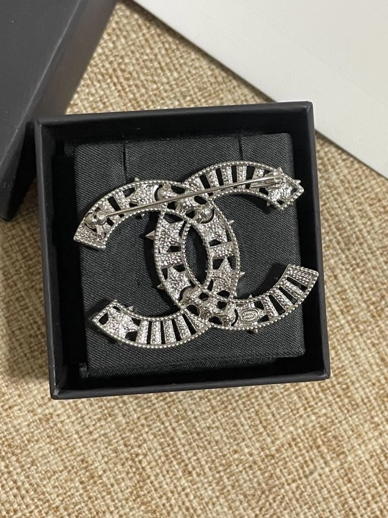 MoistureWicking Chanel Brooches 228262
