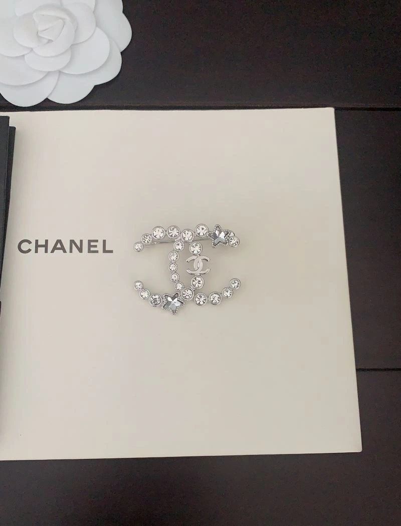 Attractive Chanel Brooches 228253