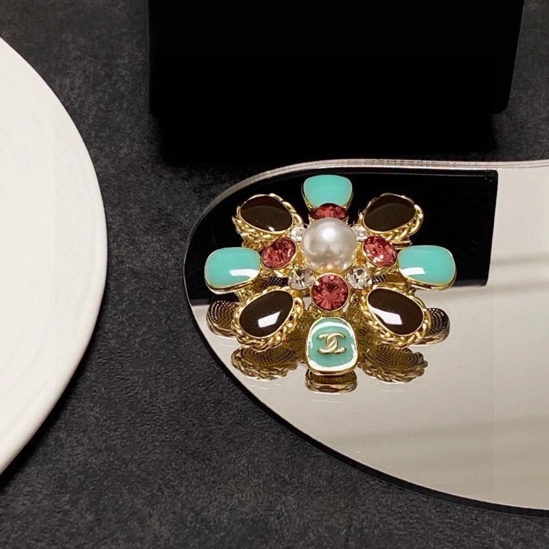 Chanel Brooches Stylish 228374