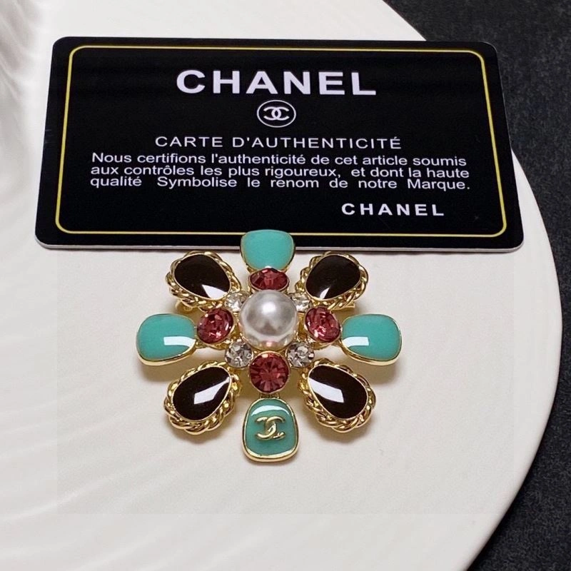 Chanel Brooches Stylish 228374
