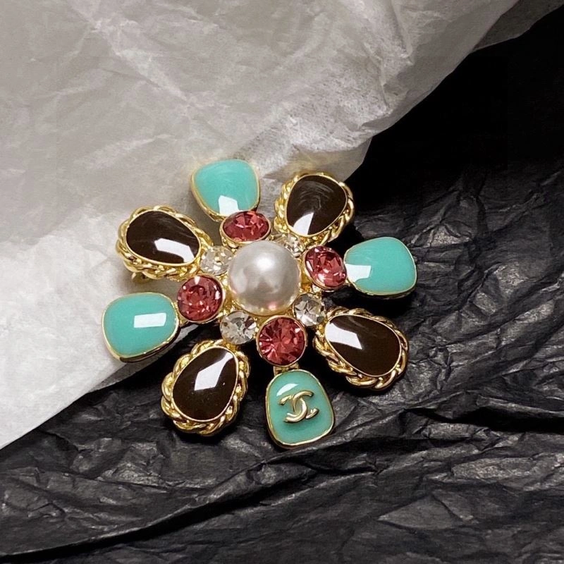 Chanel Brooches Stylish 228374
