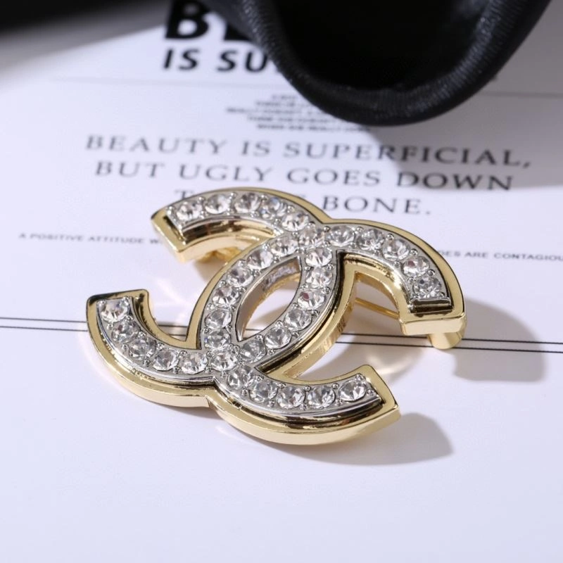 FreshLook Chanel Brooches 228247