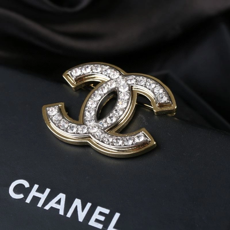 FreshLook Chanel Brooches 228247