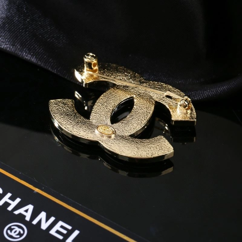FreshLook Chanel Brooches 228247
