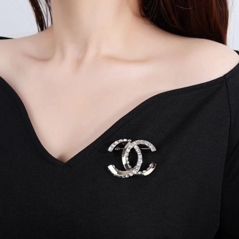 Chanel Brooches AllSeason 228229