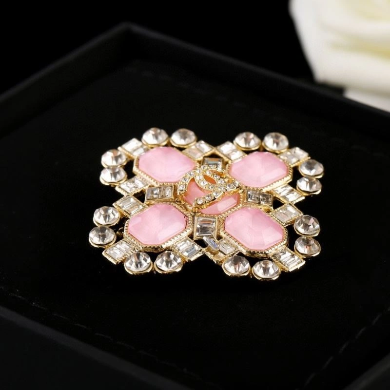 AllSeason Chanel Brooches 228376