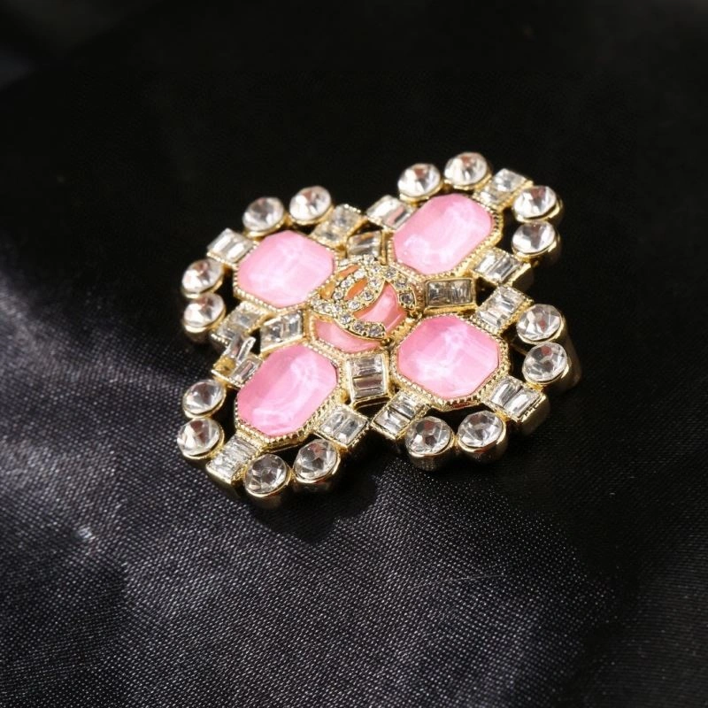 AllSeason Chanel Brooches 228376