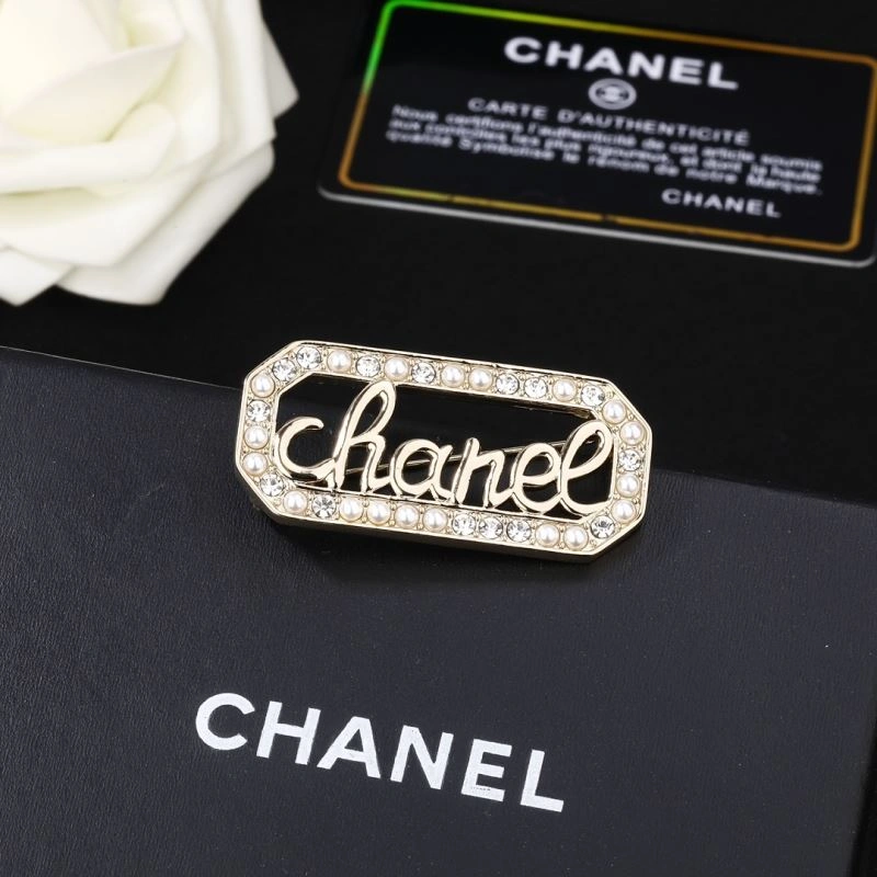 Chanel Brooches EasyMatch 228237