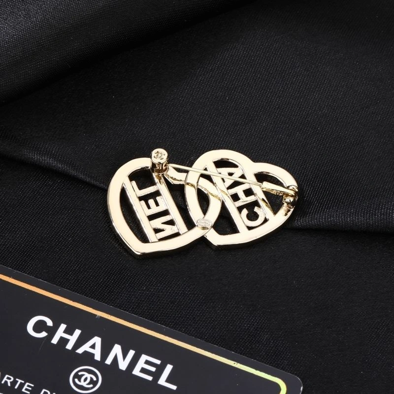MultiPurpose Chanel Brooches 228219