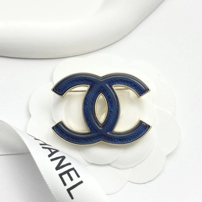 Reliable Chanel Brooches 228261