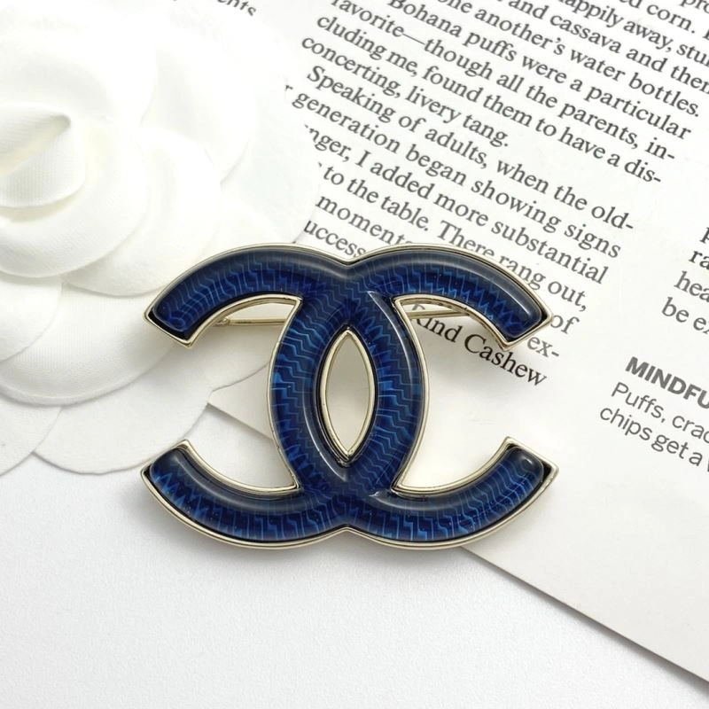 Reliable Chanel Brooches 228261