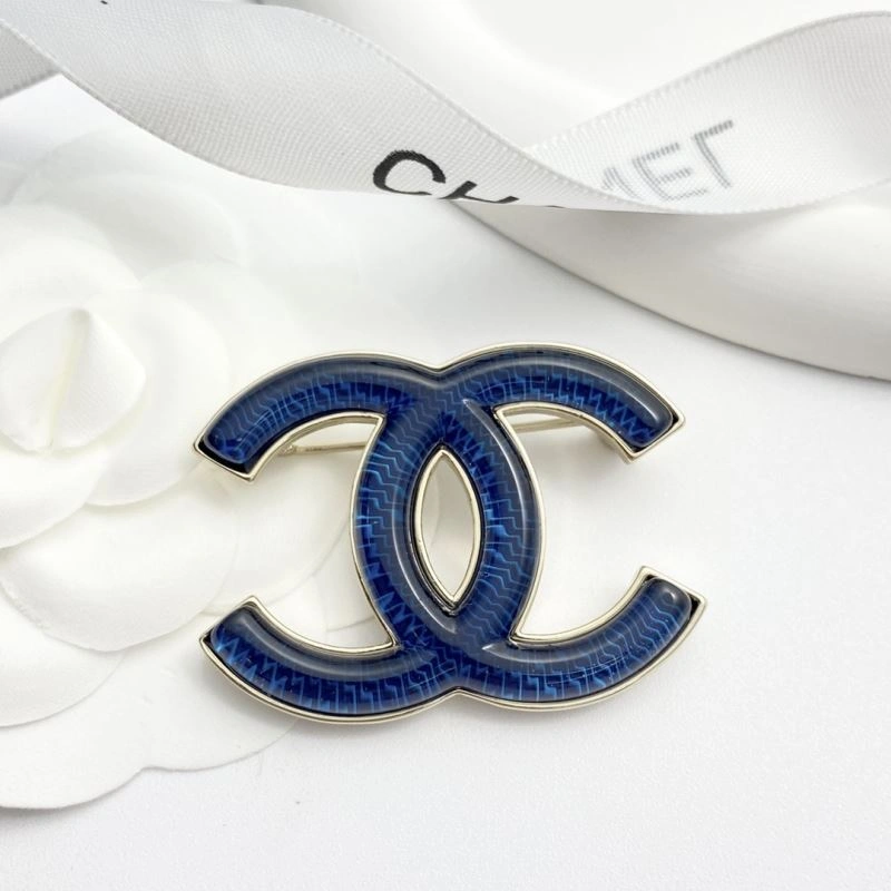 Reliable Chanel Brooches 228261