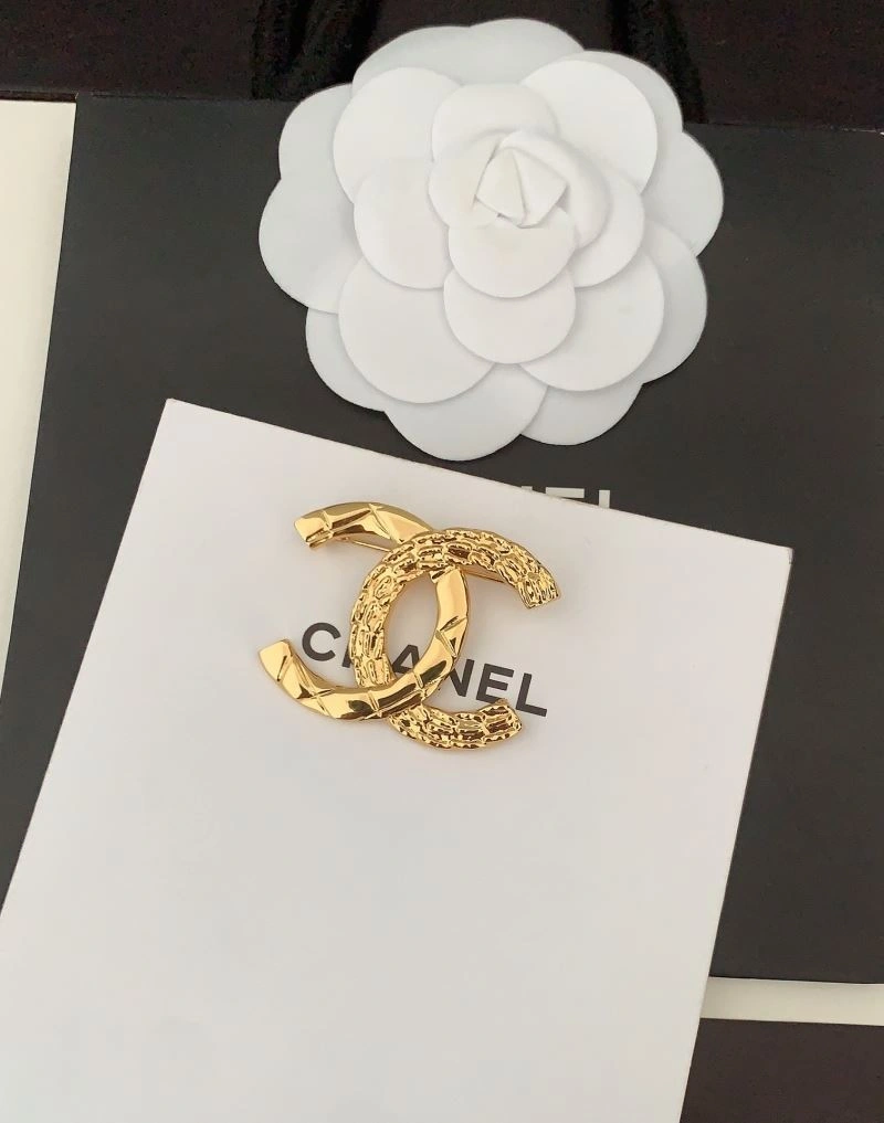OdorResistant Chanel Brooches 228236
