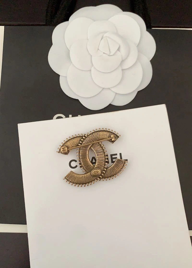 Chanel Brooches Compact 228256