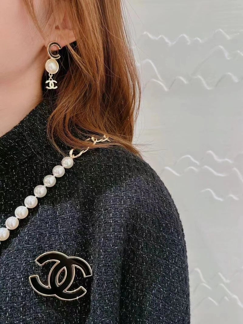 Chanel Brooches ZipUp 228226