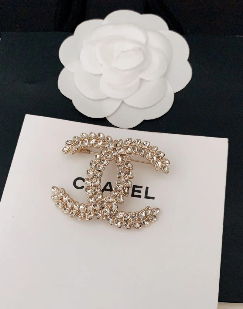 Chanel Brooches Comfortable 228223