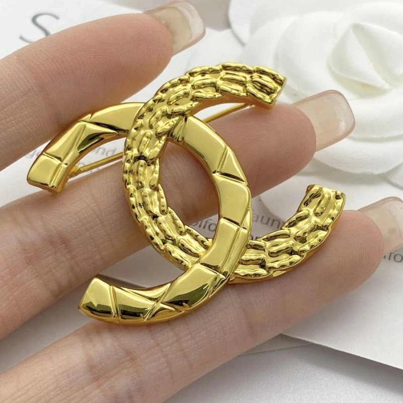 GoodFit Chanel Brooches 228222