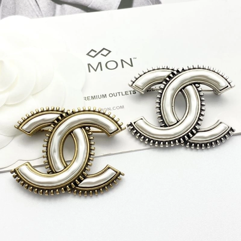 Chanel Brooches Packable 228288
