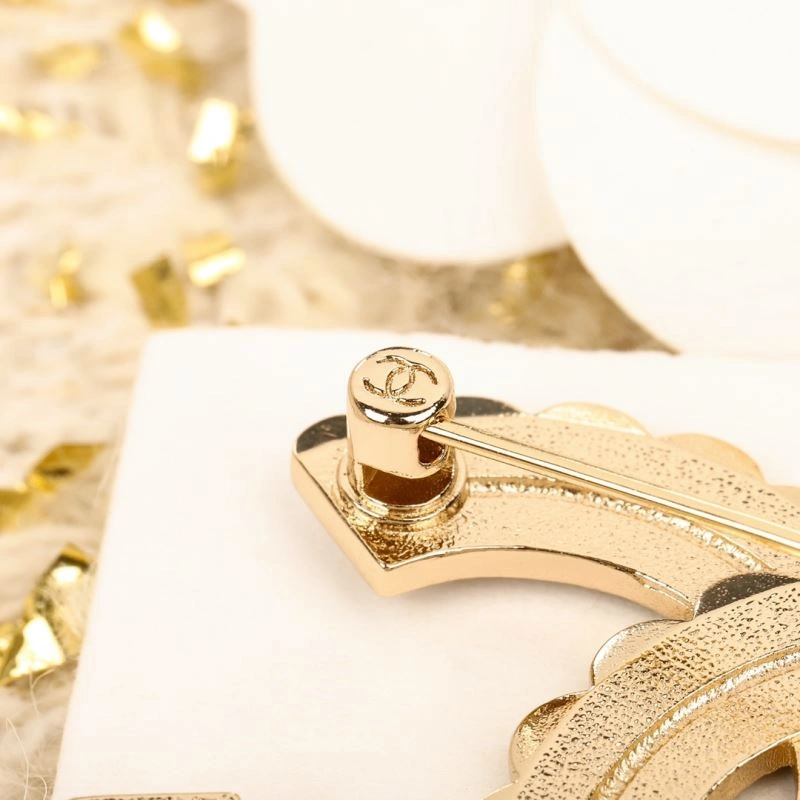 Functional Chanel Brooches 228260