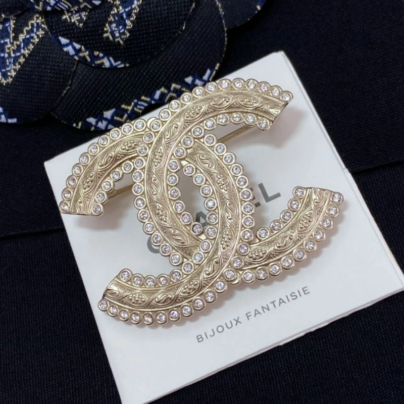 Chanel Brooches UrbanChic 228210