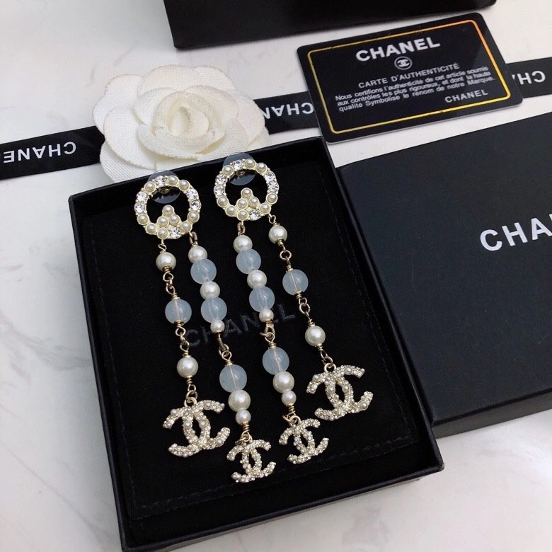 GoodFit Chanel Brooches 228203
