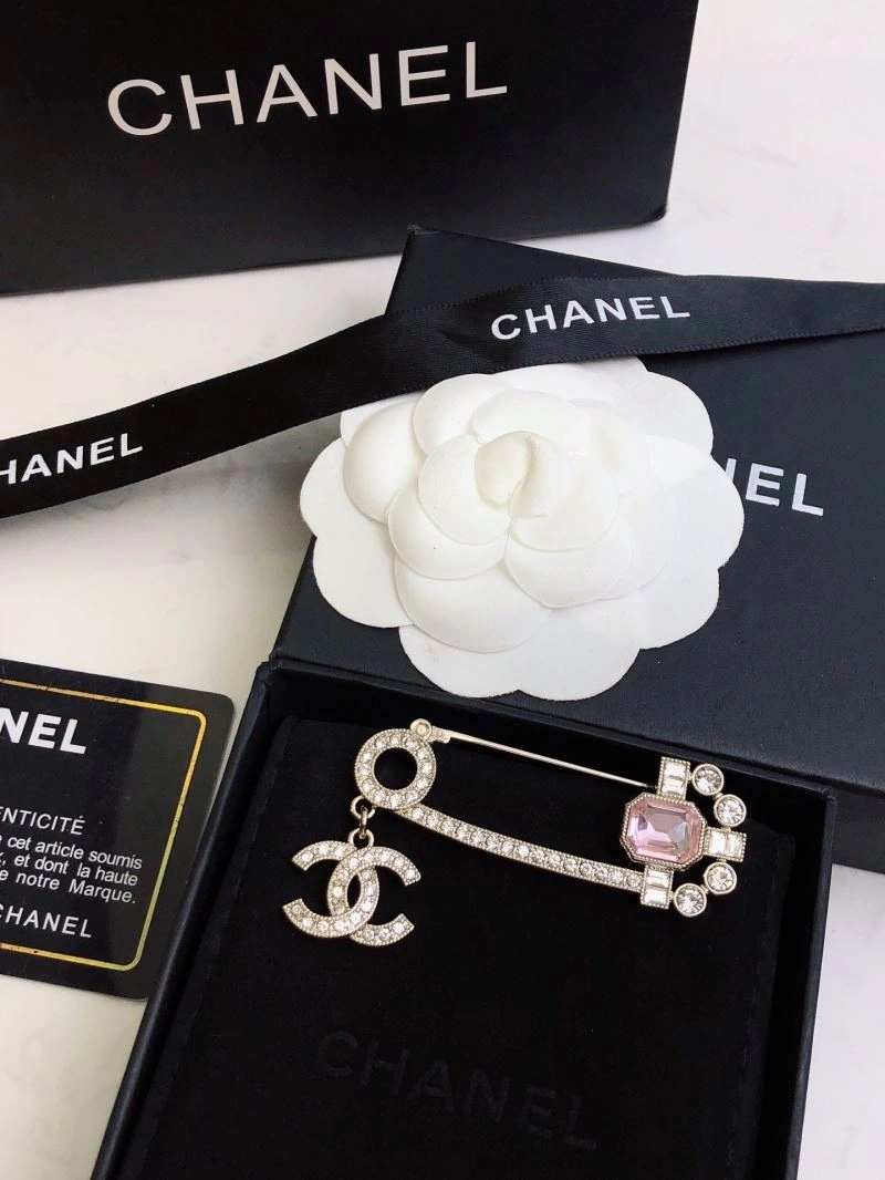 Chanel Brooches UrbanStyle 228205