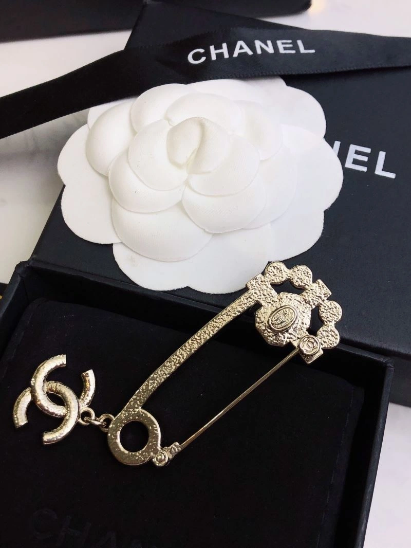 Chanel Brooches UrbanStyle 228205