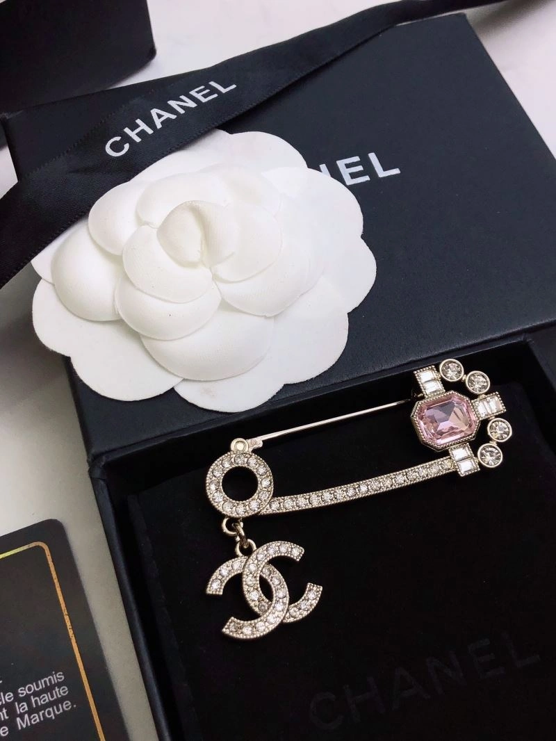 Chanel Brooches UrbanStyle 228205