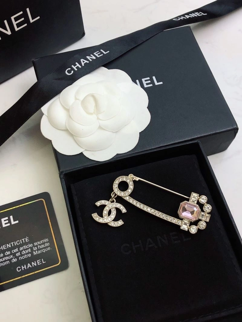 Chanel Brooches UrbanStyle 228205