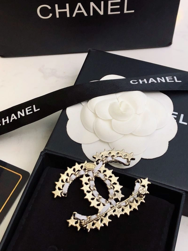 Classic Chanel Brooches 228207