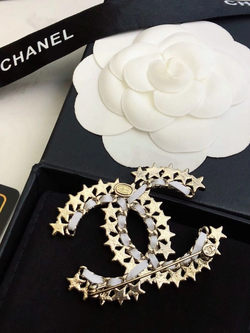 Classic Chanel Brooches 228207