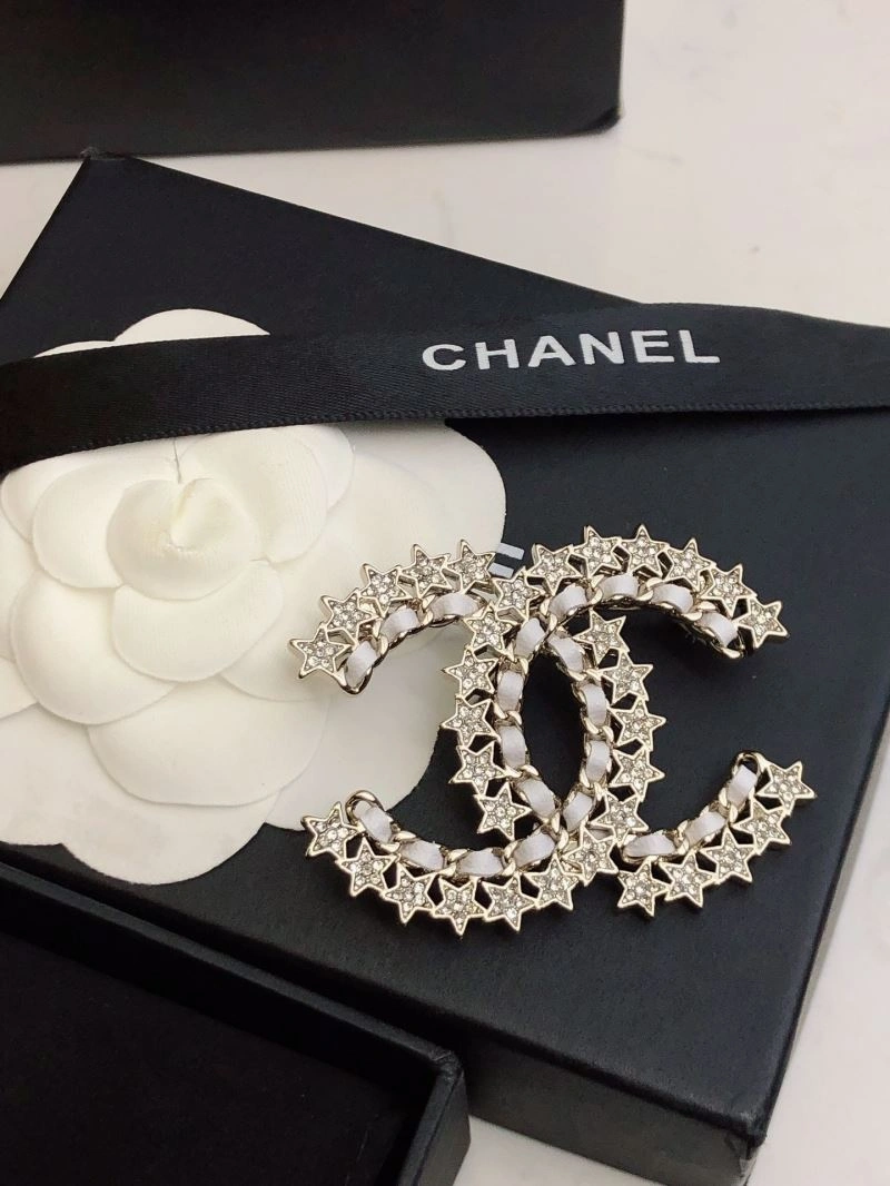 Classic Chanel Brooches 228207