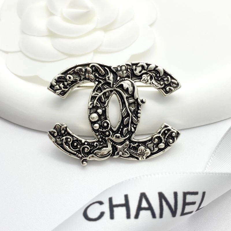 Chanel Brooches Cozy 228196