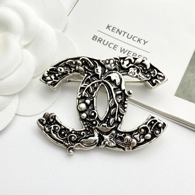 Chanel Brooches Cozy 228196