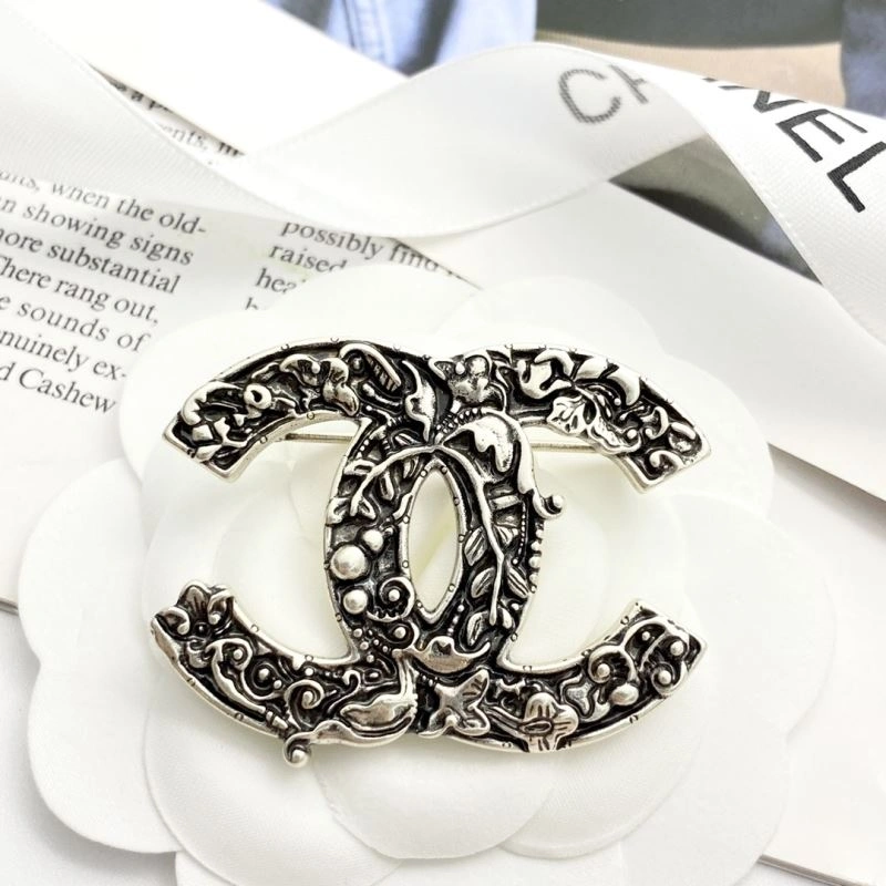 Chanel Brooches Cozy 228196