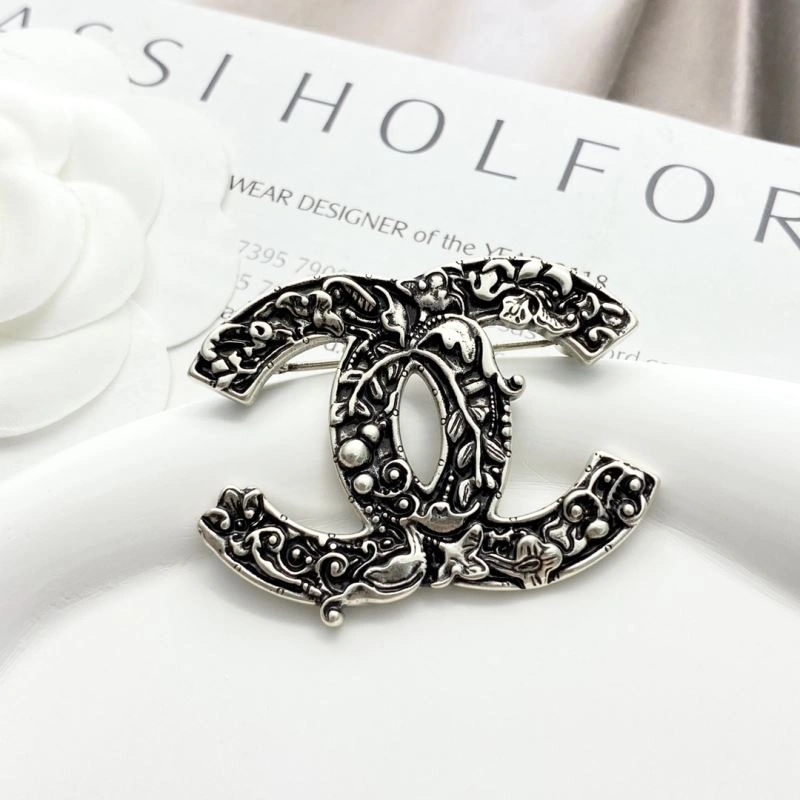 Chanel Brooches Cozy 228196