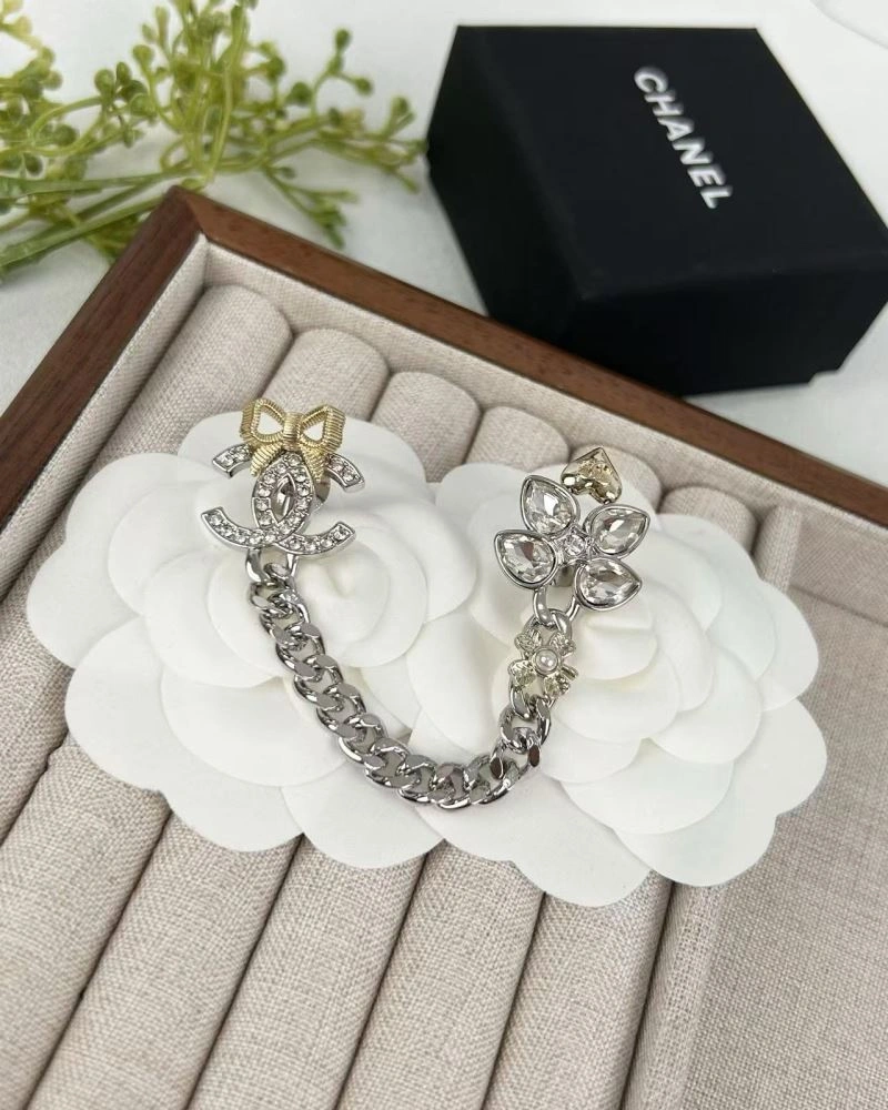 Chanel Brooches Tailored 228184