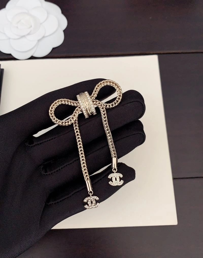 Chanel Brooches TechFriendly 228200
